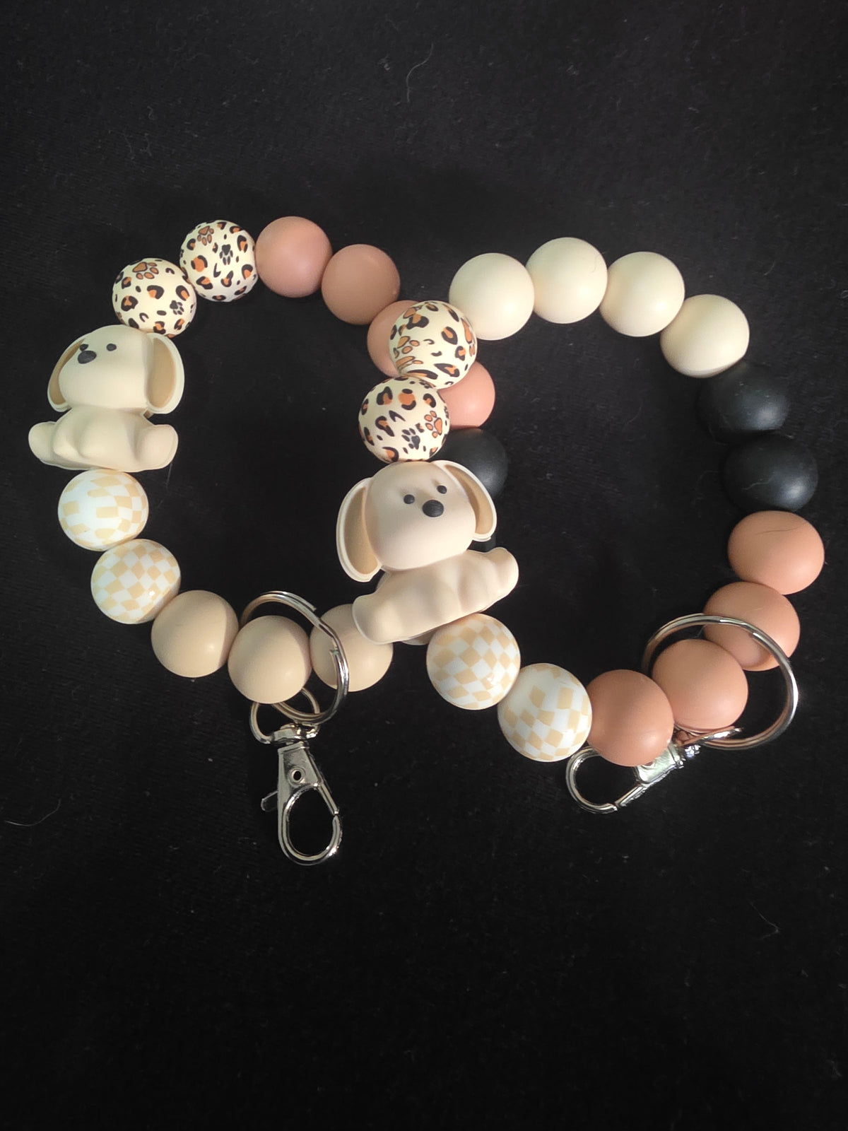 Neutral Puppy Silicone Beaded Wristlet Keychain