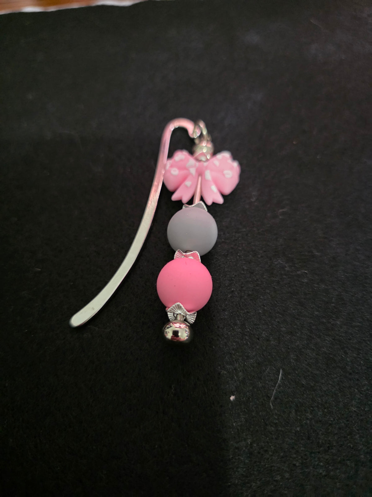 Handmade Pink Bow Beaded Bookmark